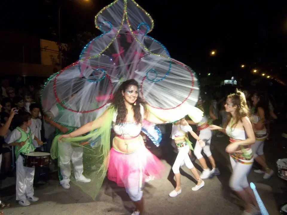LOBERIA: Comienzan los tradicionales corsos de carnaval