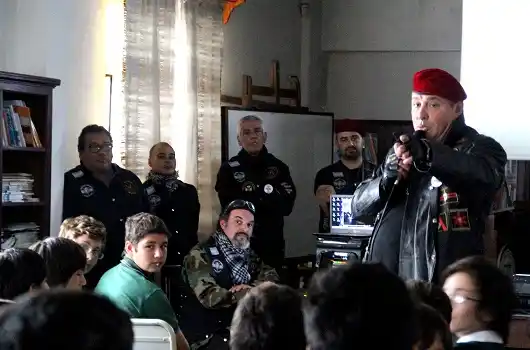 Una charla de educación vial a cargo de moteros