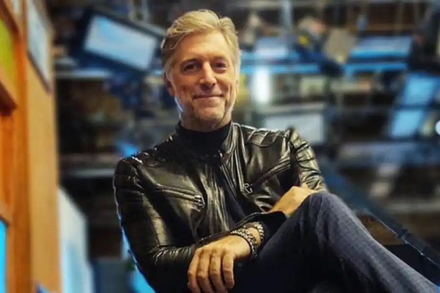 Los motivos de la abrupta  de Horacio Cabak de La Jaula de la Moda