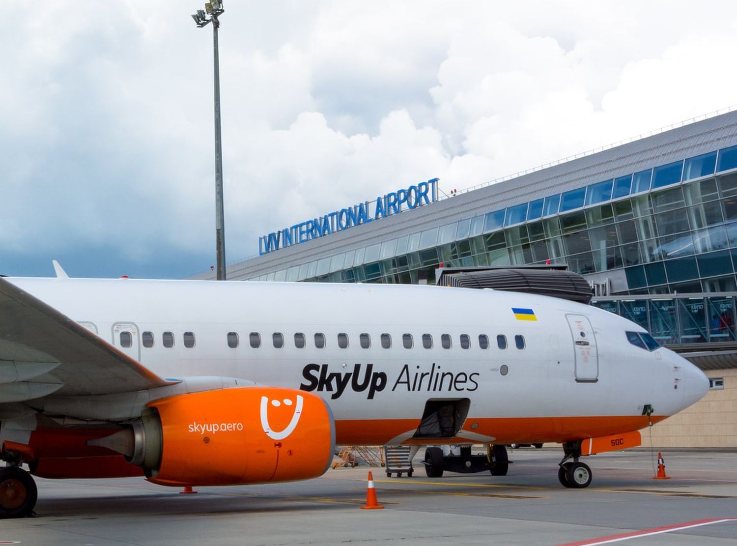 To continue in spite of everything: Ukrainian airline SkyUp takes delivery of a new Boeing 737-800