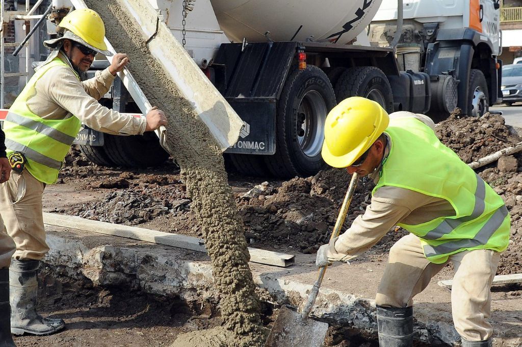 Santa Fe: así serán los trabajos de fumigación, iluminación y bacheo previstos para este miércoles