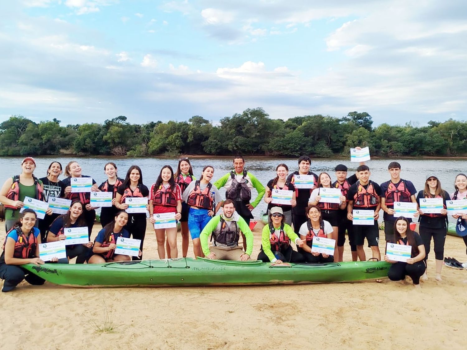 Continúan las visitas estudiantiles al parque Islas y Canales Verdes del Río Uruguay