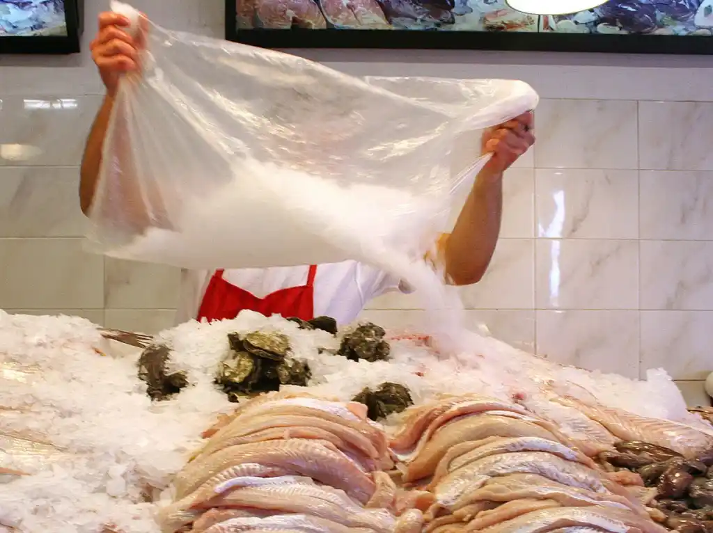 El pescado, la harina, carnes y lácteos, los alimentos que más aumentaron en abril