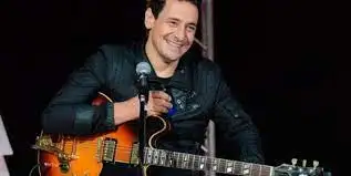 El gesto de Ricardo Mollo con una fan y su papá que se olvidaron de ir al recital de Divididos