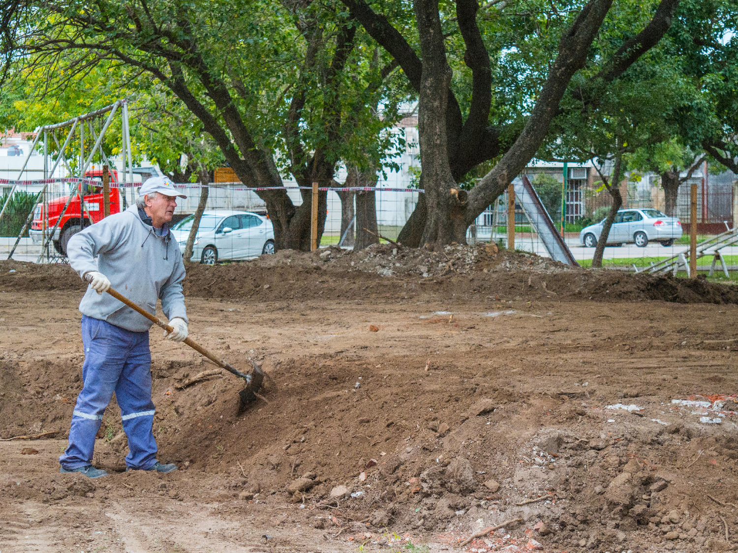 Las Varillas: inició la remodelación  de la Plaza San Martín 