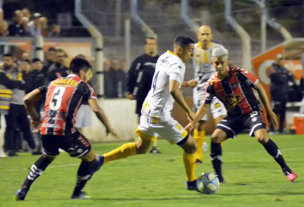 Santamarina define su formación para el viernes