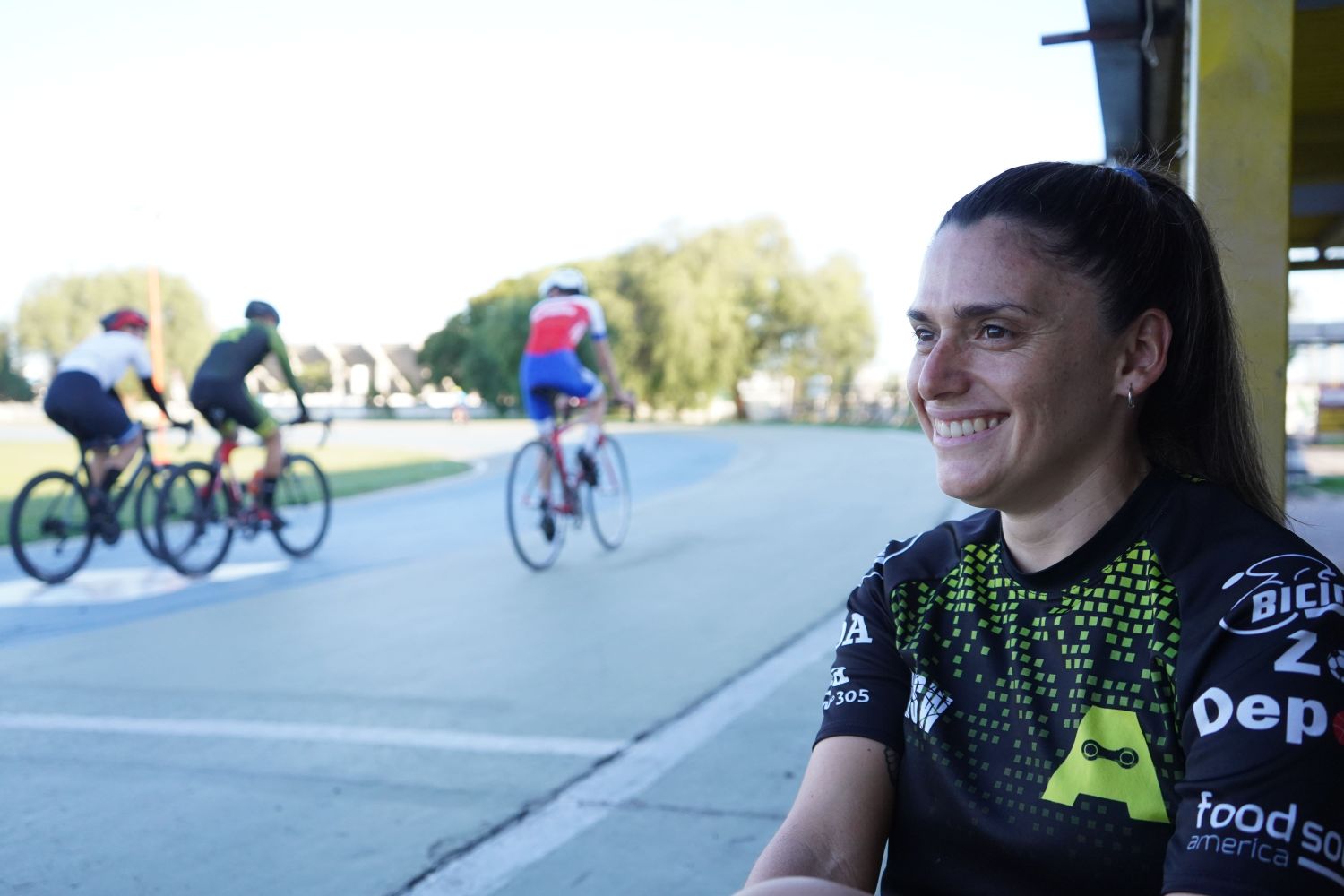 Daiana Almada pondrá en marcha en el Centro de Educación Física, la flamante Escuela de Iniciación al Ciclismo para niños.