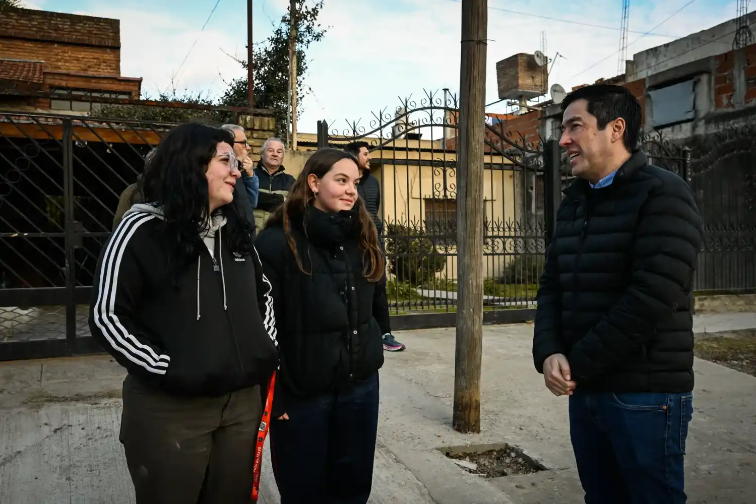 Nardini  inauguró una nueva obra de pavimentación en la calle Manuel Acevedo.