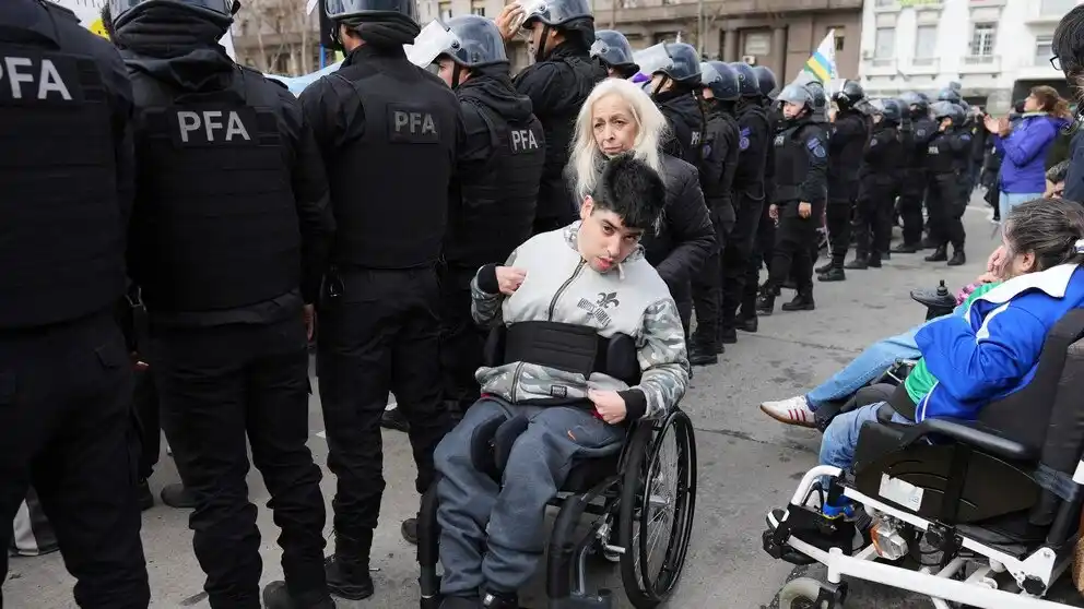 Tras la disolución de Andis, el Gobierno busca por ley limitar la ayuda estatal a personas con discapacidad