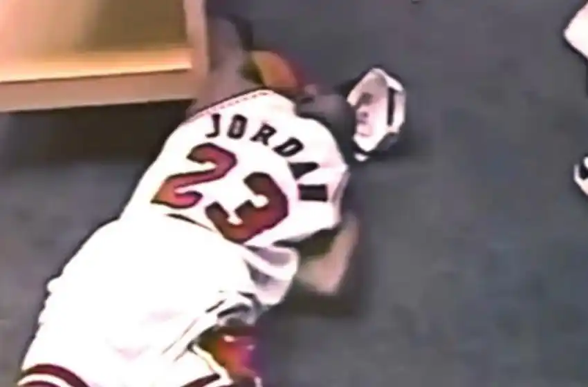 El video inédito del desgarrador llanto de Michael Jordan luego de lograr su primer título tras la muerte de su padre