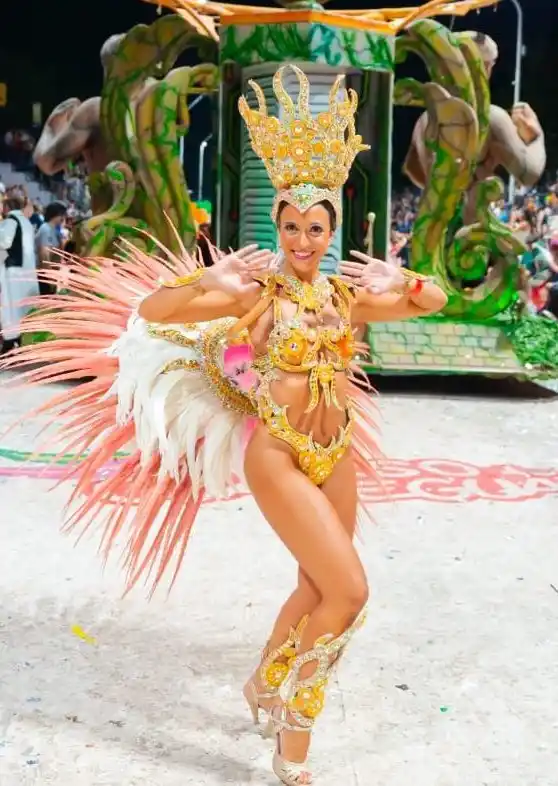 Delfina Peccín, Reina de K´rumbay=.-