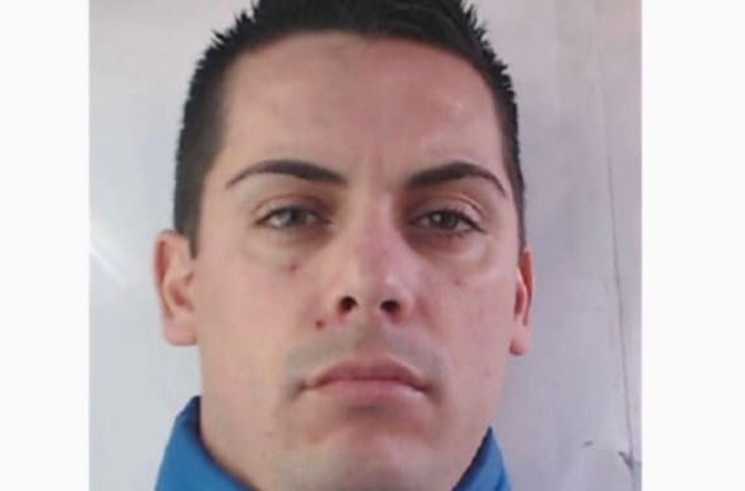 Difunden la imagen de un hombre acusado de homicidio