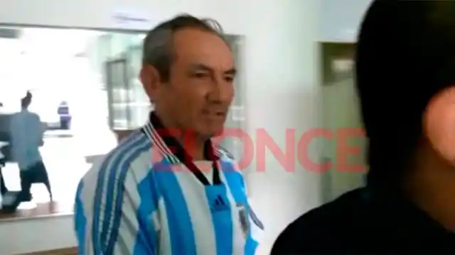 Desnudó, ató a la cama, quemó con cigarrillos y sometió sexualmente a una mujer