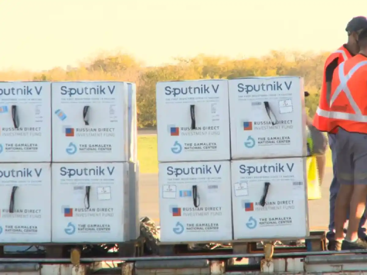 Llegaron más de 765 mil vacunas Sputnik V desde Rusia