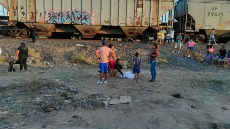 Tres migrantes pierden la vida al caer de un tren en México: 2 niñas venezolanas entre las víctimas