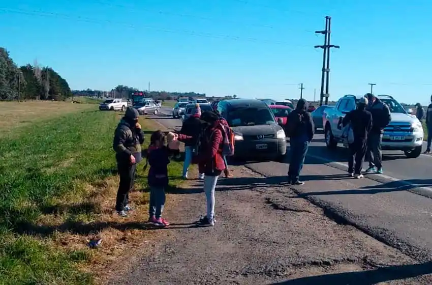 Corte en la 226: vecinos de La Herradura piden mejoras en el barrio