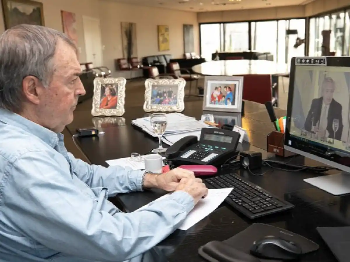 Schiaretti respaldó la oferta para el pago de la deuda