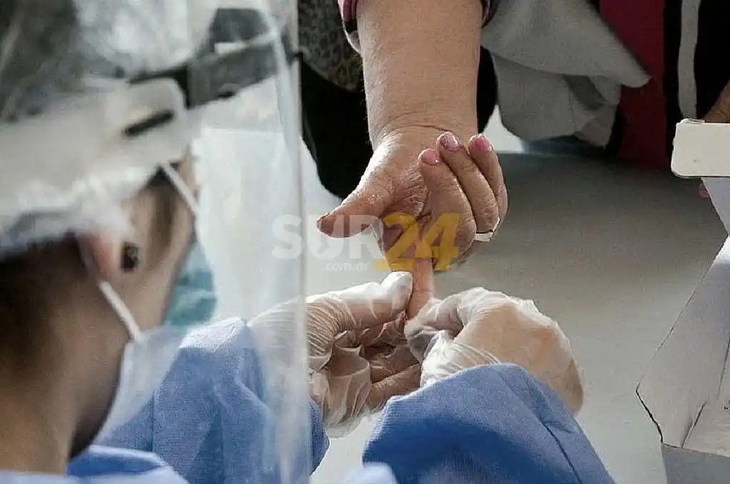 Con 131.082 nuevos casos, Argentina reporta la segunda cifra más alta de la pandemia
