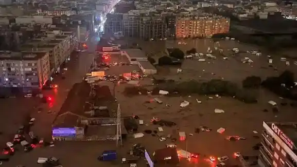 Gobierno español anuncia envío de otros 5.000 militares a zonas arrasadas por DANA en Valencia