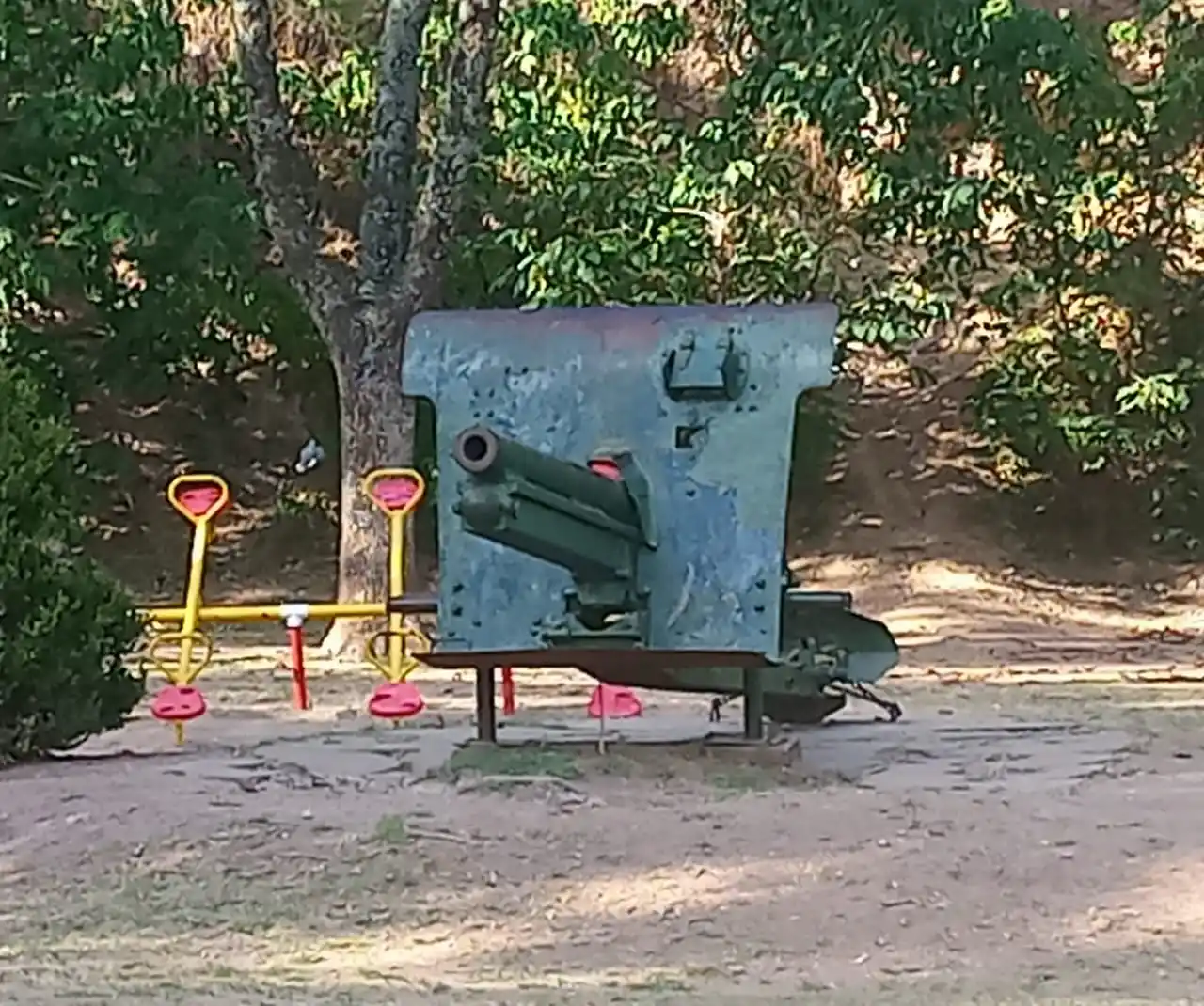 Ciudadano pregunta: “¿Y las ruedas?”