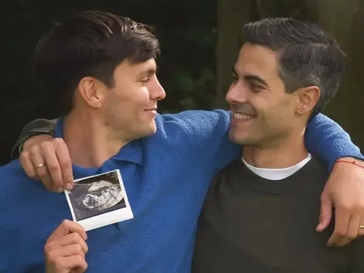 Nico Keenan confirmó que será papá junto a su pareja, Rob Jetten. Foto:Redes