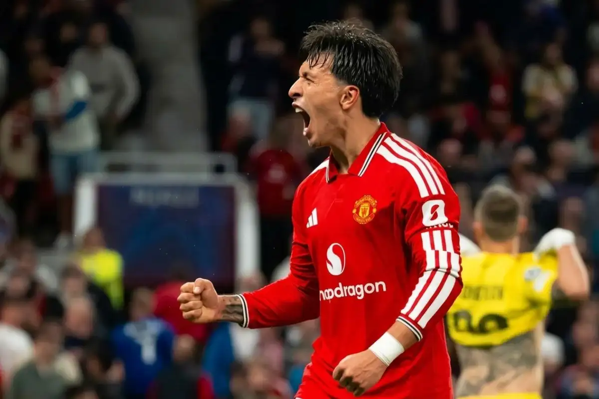 El Barcelona sigue de cerca al gualeyo Lisandro Martínez y su futuro en el Manchester United queda en duda