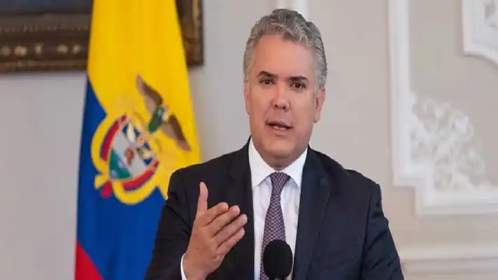 Iván Duque alerta por crisis humanitaria en Venezuela: culpa a Maduro y le dice «opresor»
