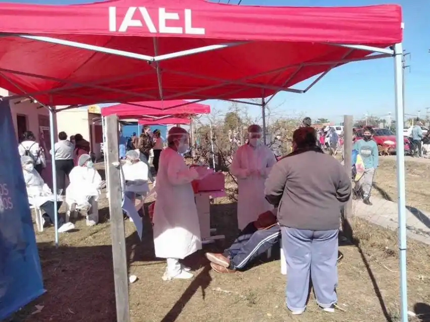 Jornada de atención sanitaria en los lotes 110 y 111