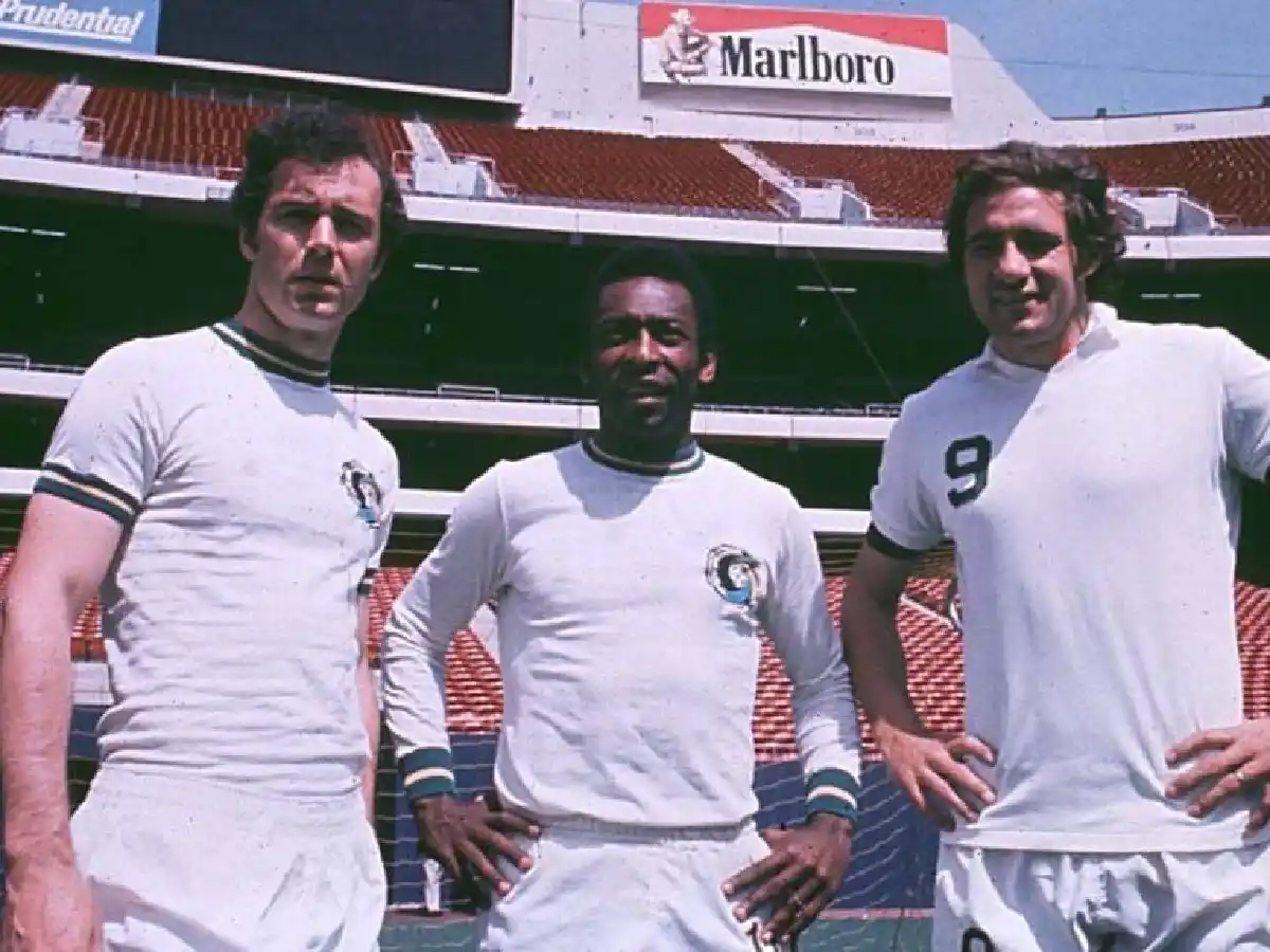 El Cosmos y las estrellas del primer Dream Team