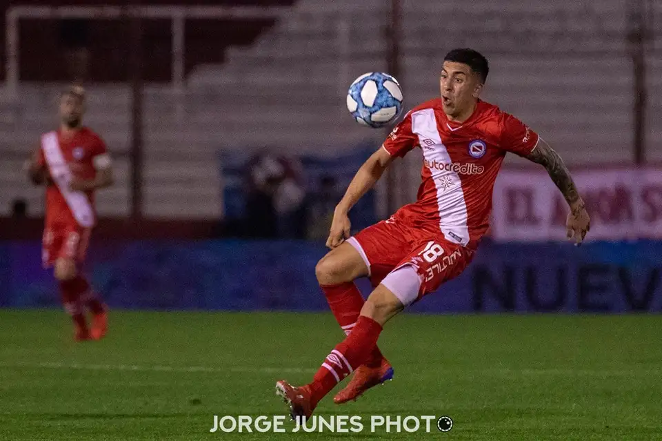 Argentinos-Lanús, en el arranque de los octavos