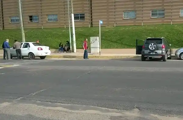 A pesar de las nuevas medidas, otro accidente frente al Hospital 