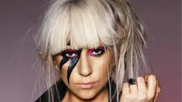 Lady Gaga confesó que fue violada