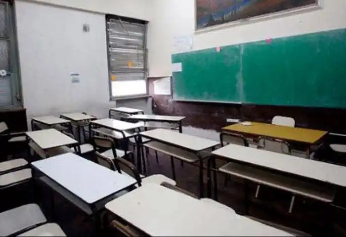 El retorno a clases será con búsqueda activa de síntomas y vacunación