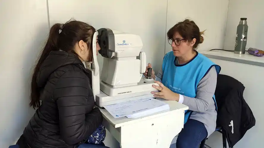 Entregaron 480 turnos para hacer lentes de aumento