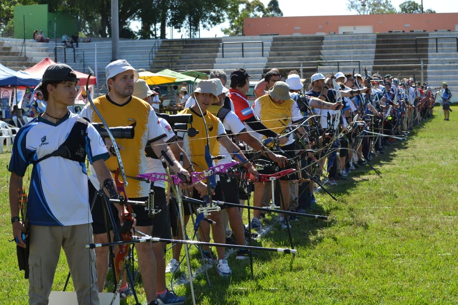 Tomás Valli, representante de Gualeguaychú, en el inicio de la linea de tiro.