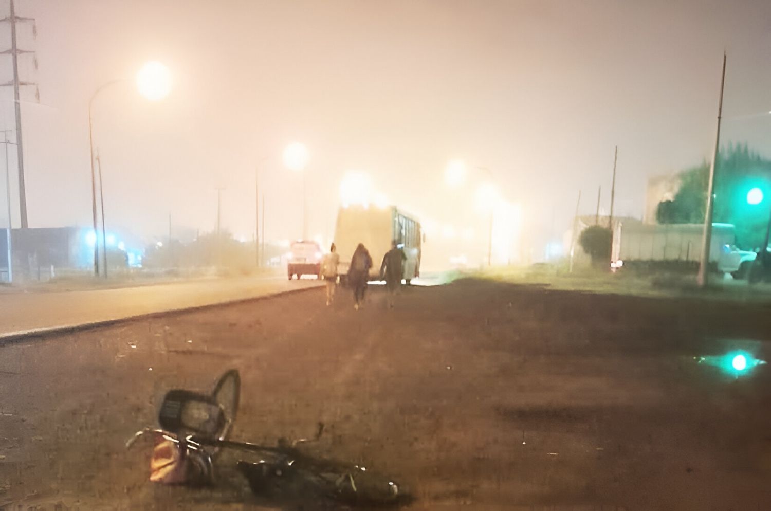 La joven fue chocada por alcance por el colectivo cuando circulaba por ruta 1001 en sentido Sarmiento.