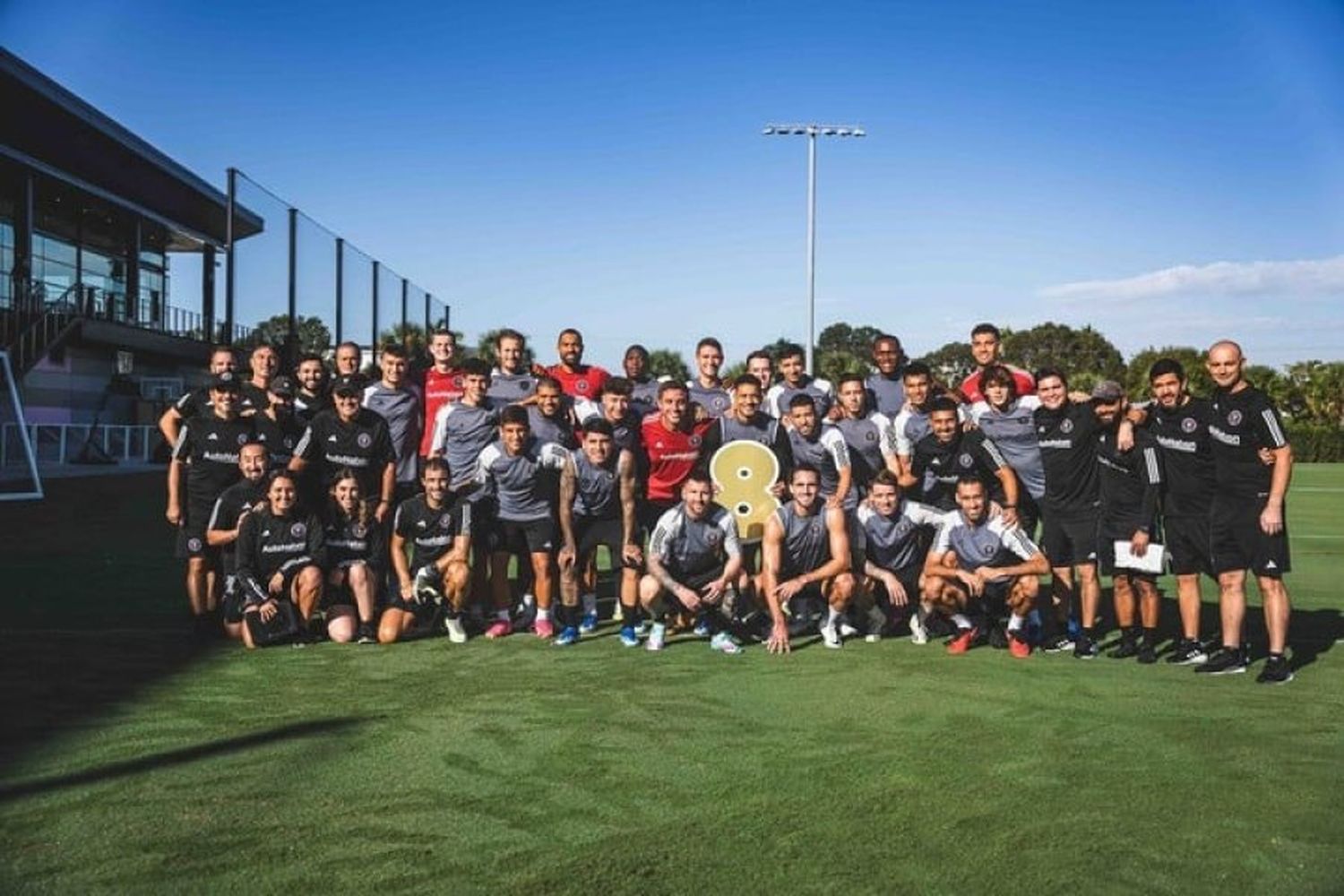 Plantel del Inter de Miami con Messi (@InterMiamiCF)