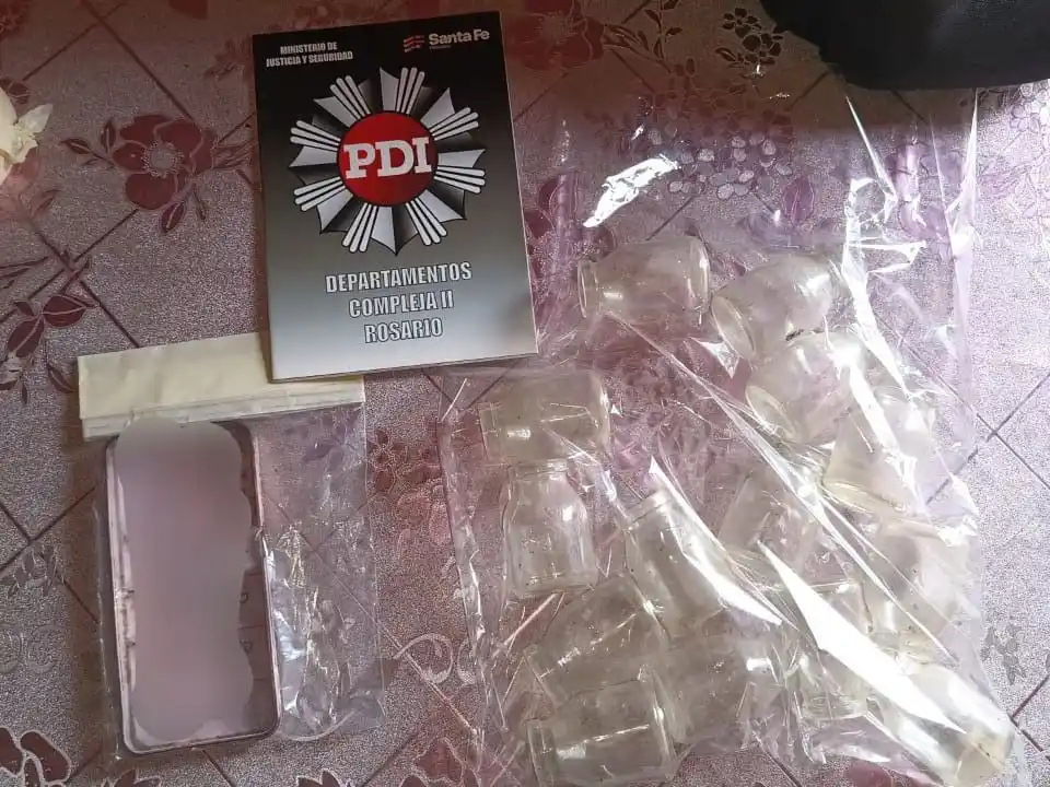 Detuvieron a dos sospechosos por venta de drogas en la zona oeste.