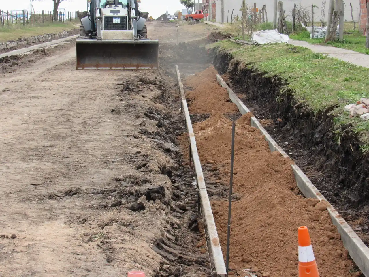 Larroque llevan adelante obras y tareas en distintos puntos de la ciudad