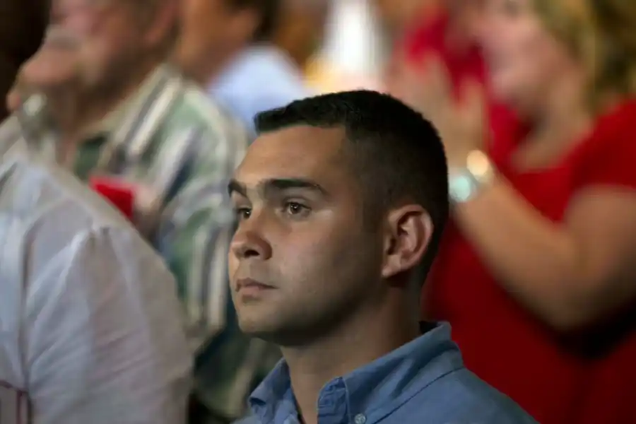 Cuba: Elián González, el ex "niño balsero", asumió como diputado