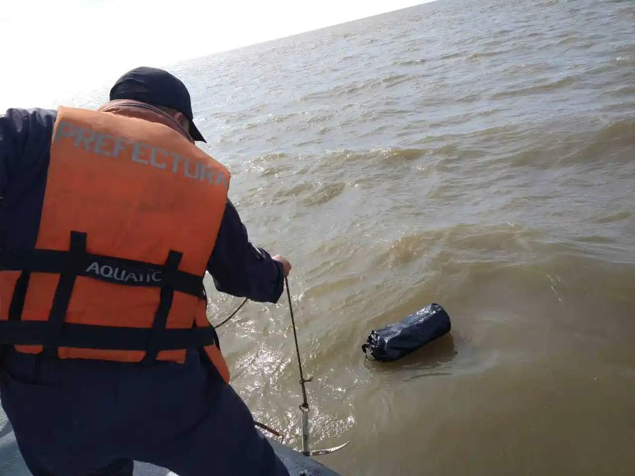 “Naco Goldfinger” y su amigo serán indagados el lunes por el bolso con 37 kilos de cocaína