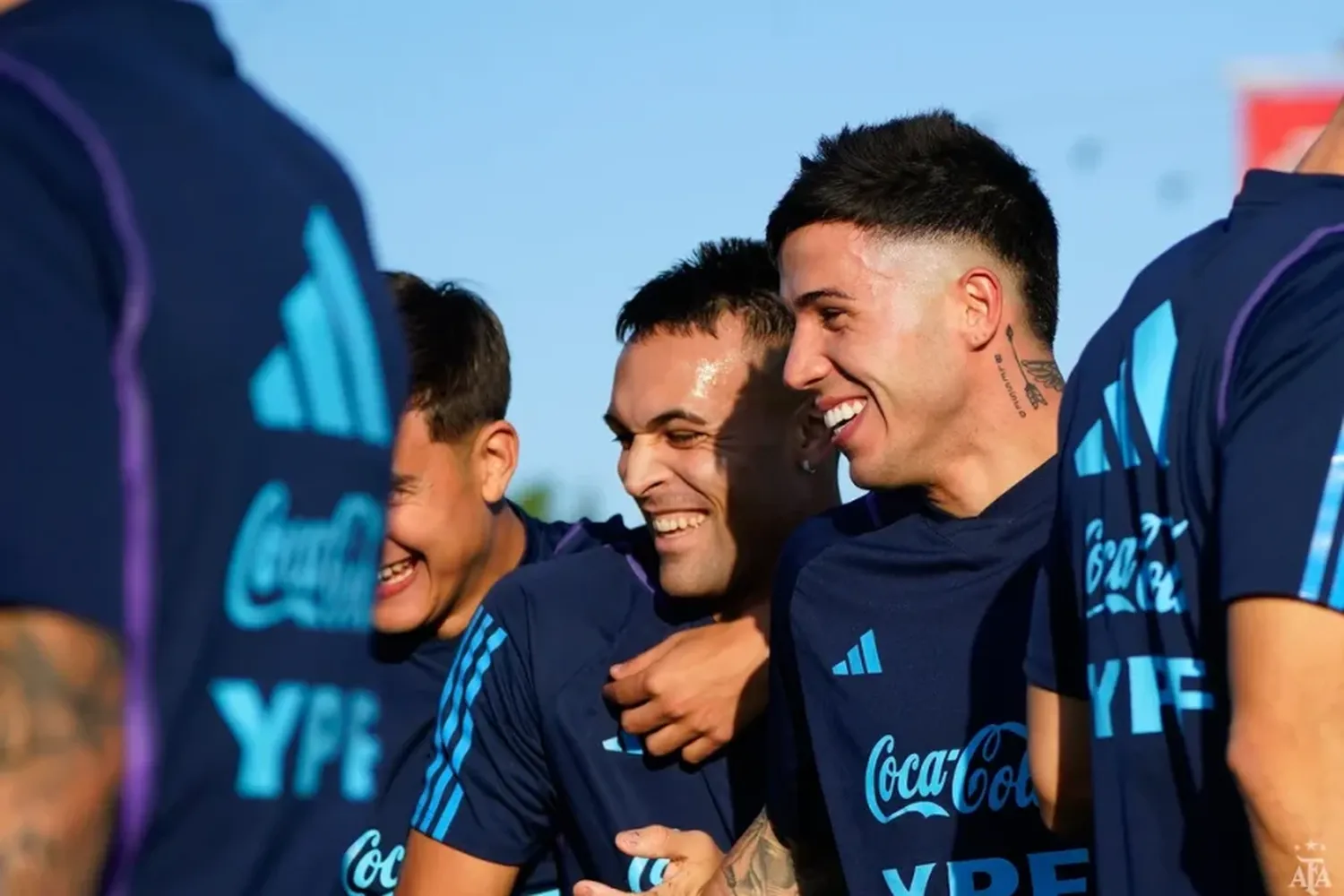 La Selección Argentina entrenó con plantel  completo pensando en Uruguay