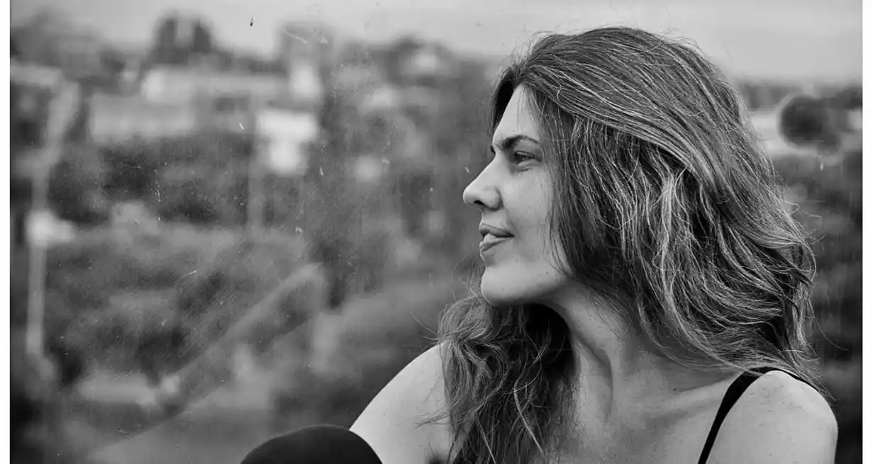 Carina Sedevich, autora del poemario "El dios de los vacíos". Gentileza Laura Bellomo