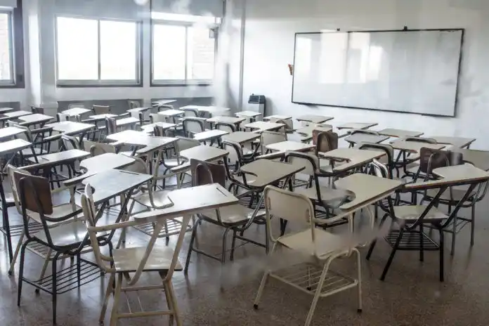 Trotta aseguró que se evalúa un regreso a las clases “por región” pero no “en el corto plazo”
