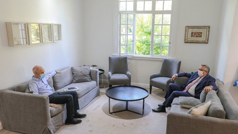Tras la reunión con Larreta, Fernández ratificó la suspensión de las clases 