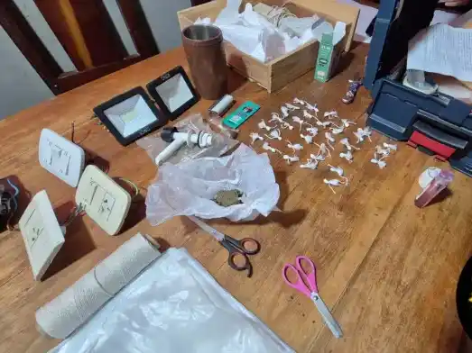 Secuestran cocaína y detienen a una mujer y sus dos hijos durante un allanamiento