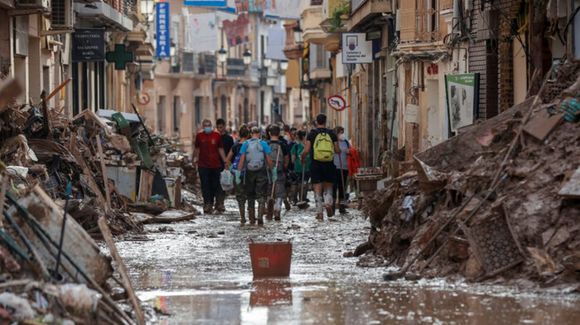 Consulado de Venezuela en Barcelona brinda apoyo a connacionales afectados por la DANA (CONTACTO)