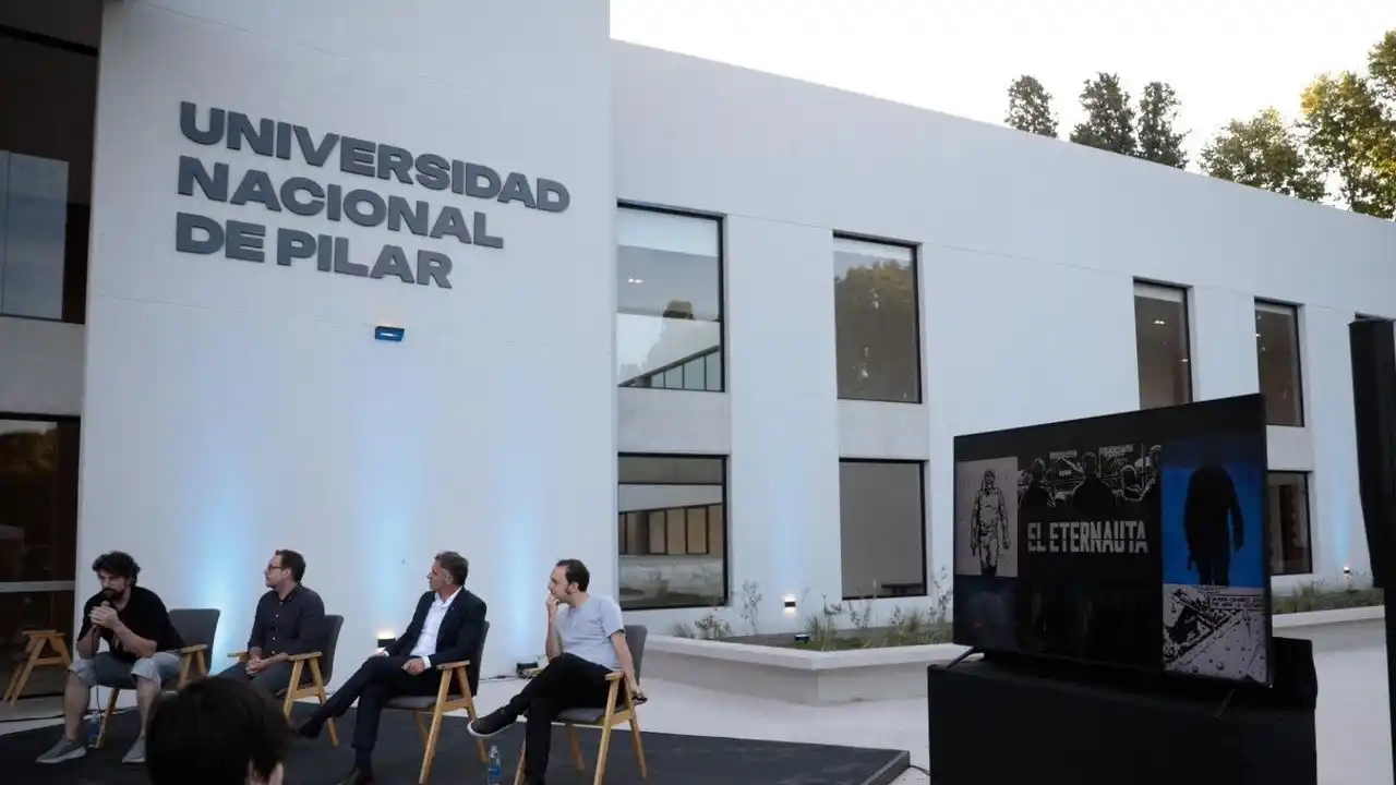Estudiantes de la Universidad pudieron compartir experiencias con los realizadores.