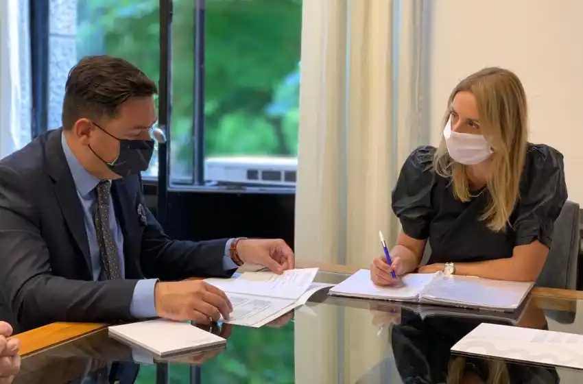 Reunión de trabajo de la UCIP y la presidenta del Concejo Deliberante