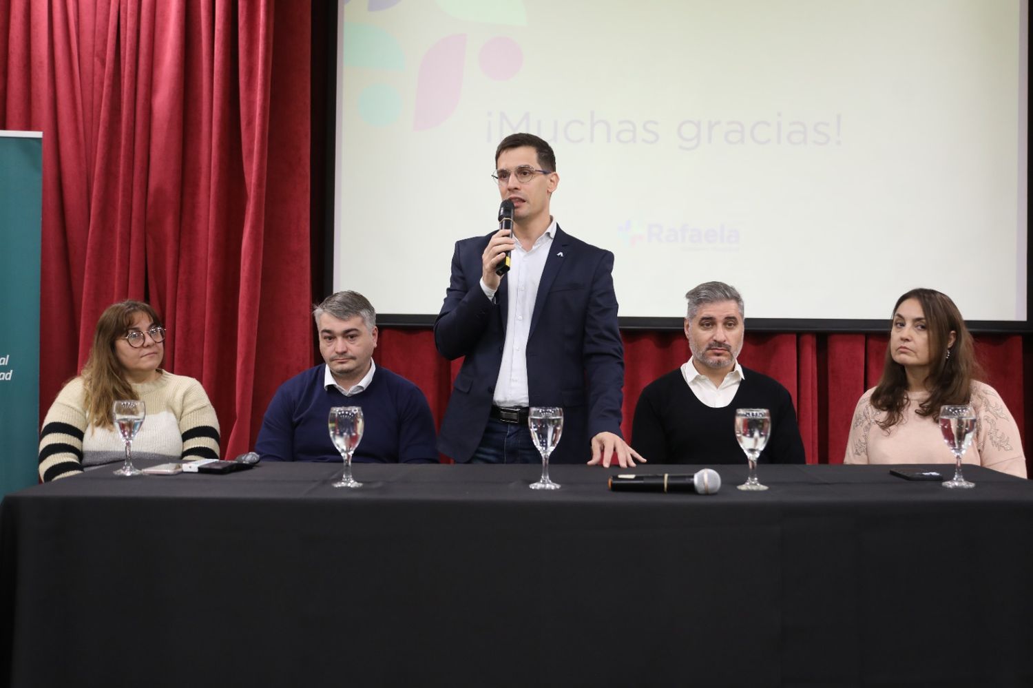 Viotti encabezó la presentación
